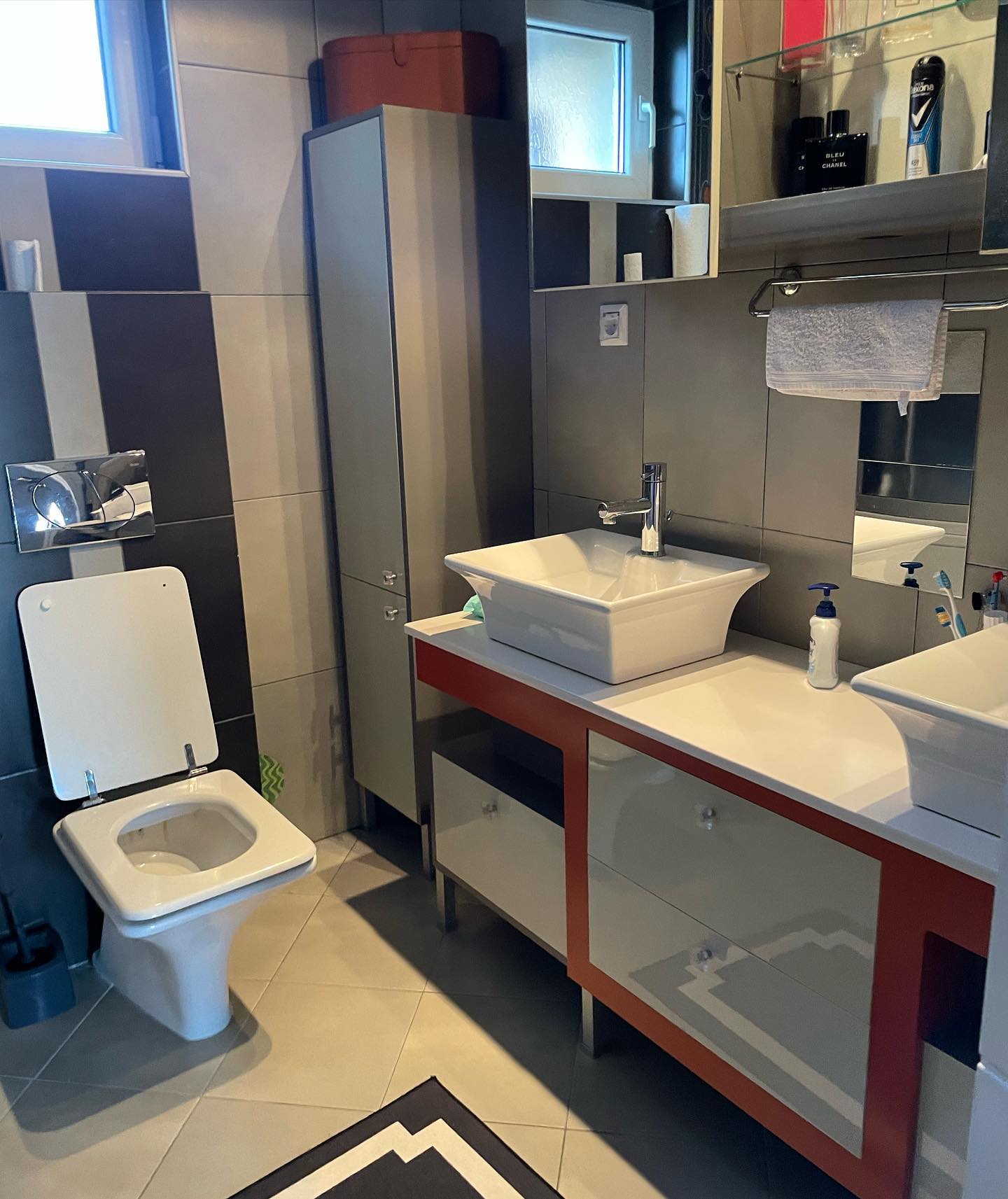345247537_1512964016176339_1948735275750790753_n